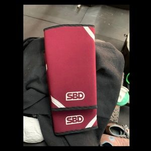 SBD Phoenix size medium knee sleeves